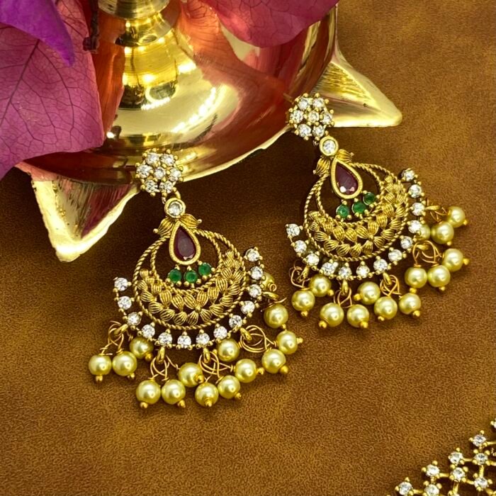 Divyanka – Premium Necklace Set