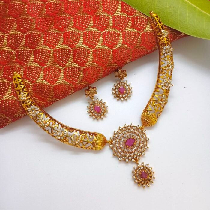 Vilasini - Premium Necklace Set