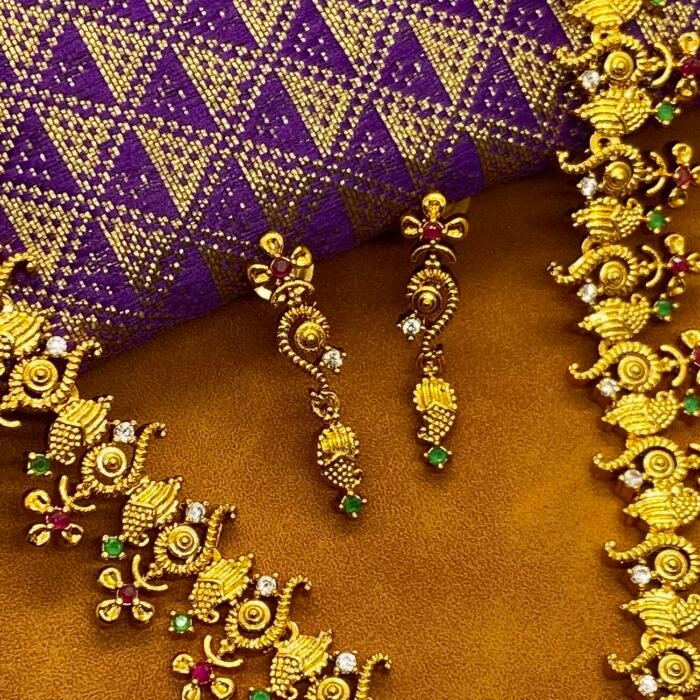Sowmya – Antique Necklace Set