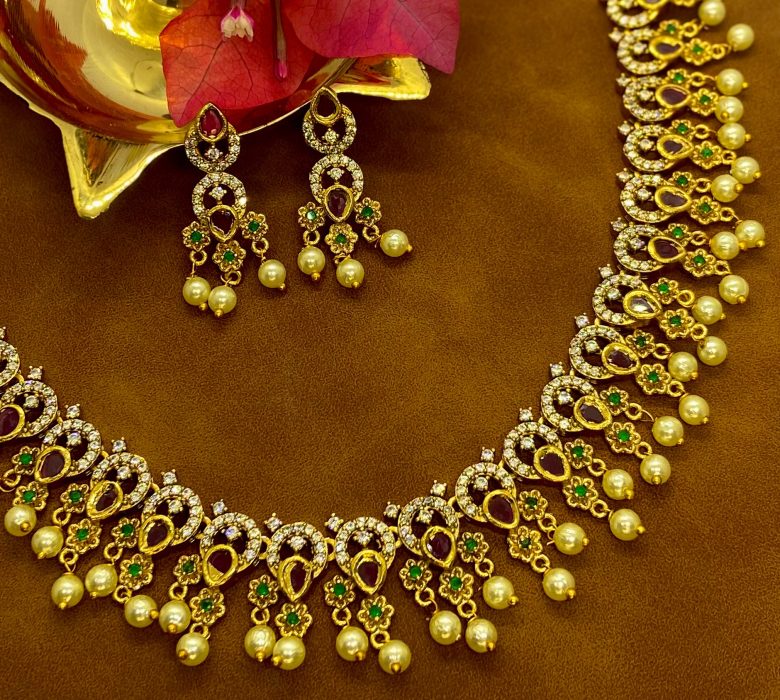 Ramani - Short Necklace Set